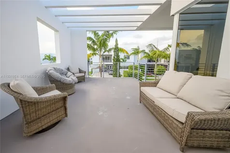 10126 NW 76th Terrace Doral FL 33178