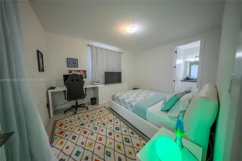 10126 NW 76th Terrace Doral FL 33178