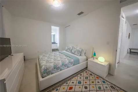 10126 NW 76th Terrace Doral FL 33178