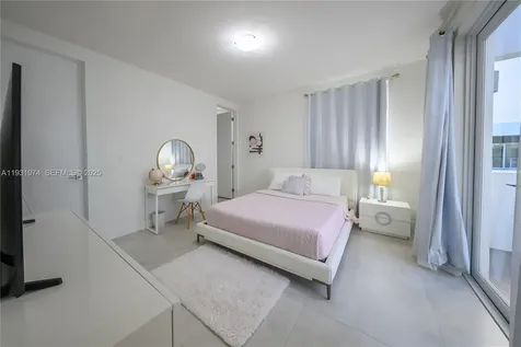 10126 NW 76th Terrace Doral FL 33178
