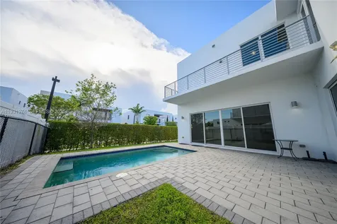10126 NW 76th Terrace Doral FL 33178