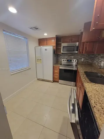 4321 NW 9th Avenue Deerfield Beach FL 33064