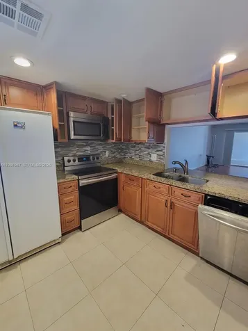 4321 NW 9th Avenue Deerfield Beach FL 33064