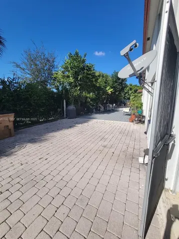 4321 NW 9th Avenue Deerfield Beach FL 33064