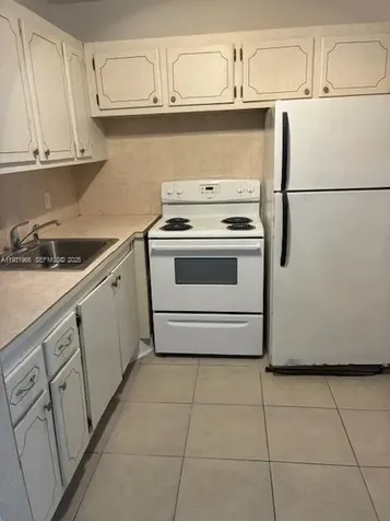306 Norwich M West Palm Beach FL 33417
