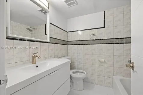 455 S Pine Island Road Plantation FL 33324