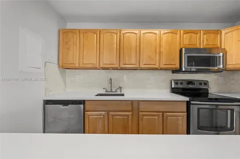 455 S Pine Island Road Plantation FL 33324