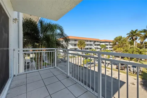 455 S Pine Island Road Plantation FL 33324