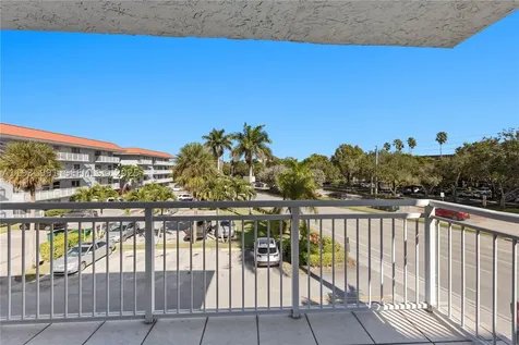 455 S Pine Island Road Plantation FL 33324