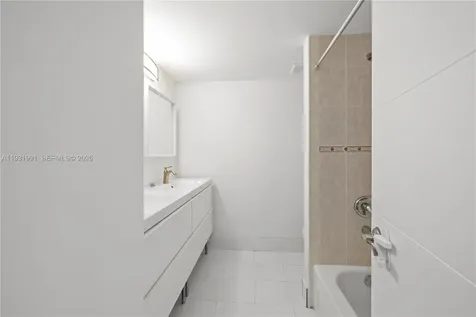 455 S Pine Island Road Plantation FL 33324