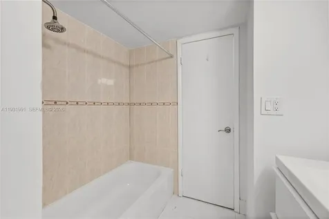 455 S Pine Island Road Plantation FL 33324
