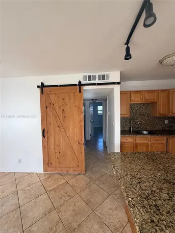 4051 NE 13th Avenue Oakland Park FL 33334
