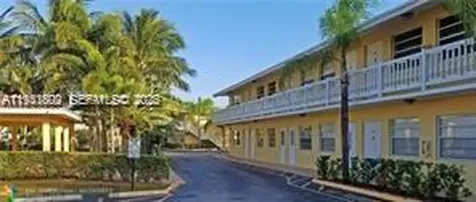 4051 NE 13th Avenue Oakland Park FL 33334