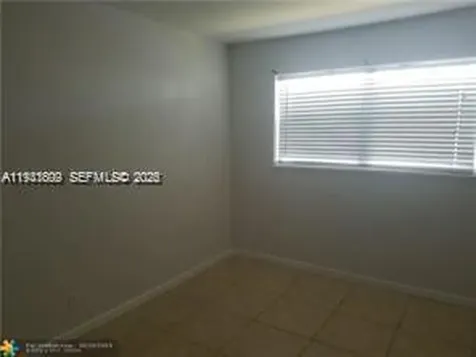 4051 NE 13th Avenue Oakland Park FL 33334