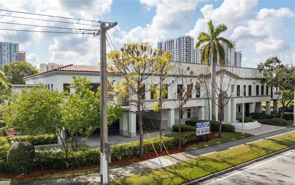 6900 SW 80th Street Miami FL 33143