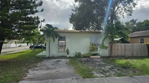 17090 NE 3rd Court North Miami Beach FL 33162