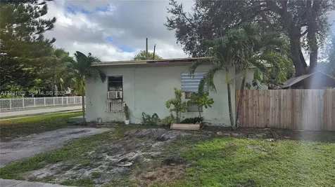 17090 NE 3rd Court North Miami Beach FL 33162