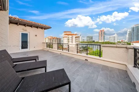 7471 Fisher Island Drive Miami Beach FL 33109