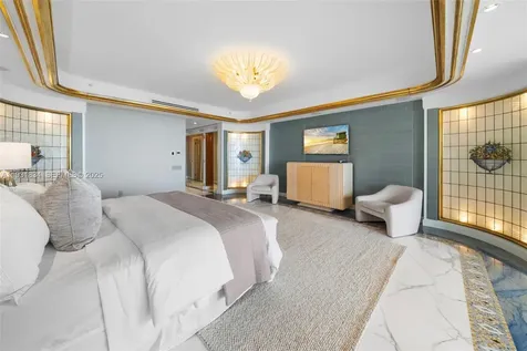 7471 Fisher Island Drive Miami Beach FL 33109