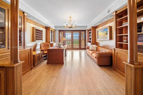 7471 Fisher Island Drive Miami Beach FL 33109