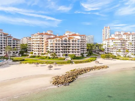 7471 Fisher Island Drive Miami Beach FL 33109