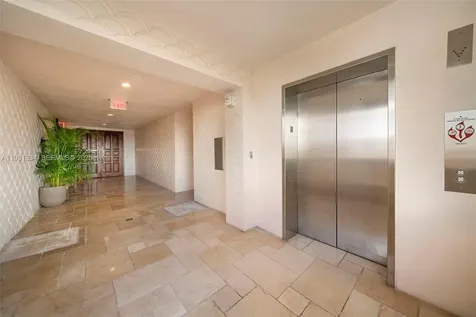7471 Fisher Island Drive Miami Beach FL 33109