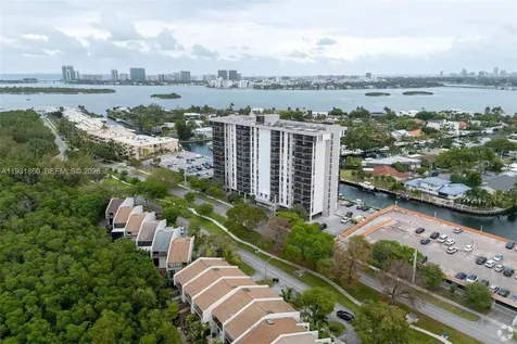 2500 NE 135th Street North Miami FL 33181