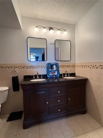 2500 NE 135th Street North Miami FL 33181