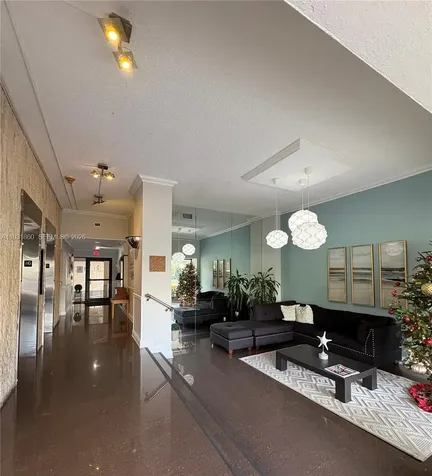 2500 NE 135th Street North Miami FL 33181