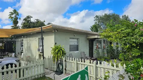 17000-17002 NE 3rd Court North Miami Beach FL 33162