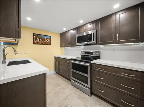 11282 SW 9th Court Pembroke Pines FL 33025