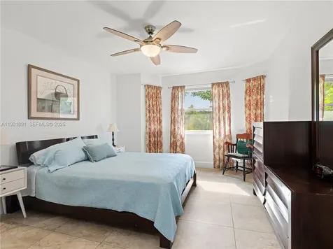 11282 SW 9th Court Pembroke Pines FL 33025