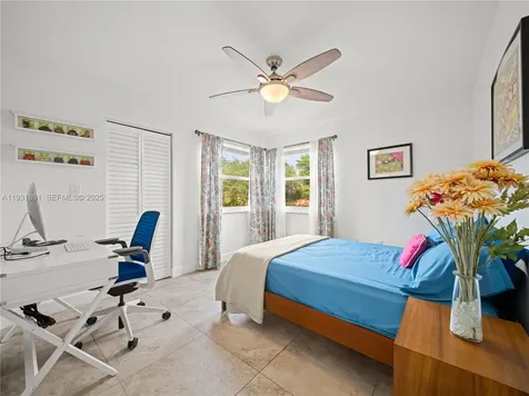 11282 SW 9th Court Pembroke Pines FL 33025