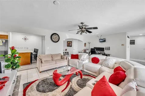 4751 NW 5th Court Plantation FL 33317