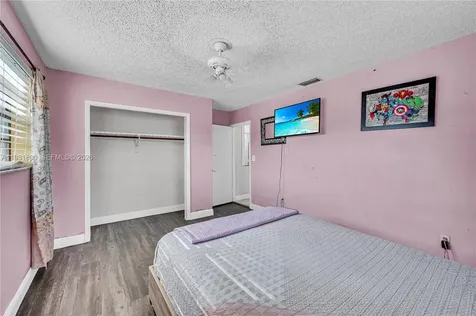 4751 NW 5th Court Plantation FL 33317