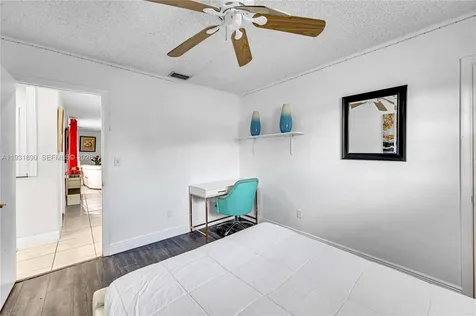 4751 NW 5th Court Plantation FL 33317