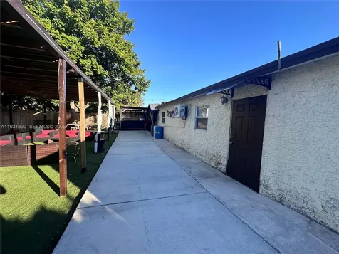 4751 NW 5th Court Plantation FL 33317