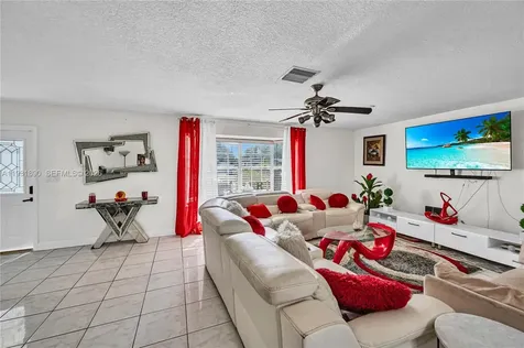 4751 NW 5th Court Plantation FL 33317