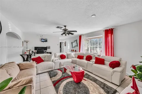 4751 NW 5th Court Plantation FL 33317