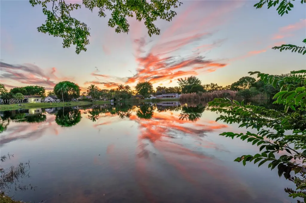 9612 Wyoming Court Boca Raton FL 33434