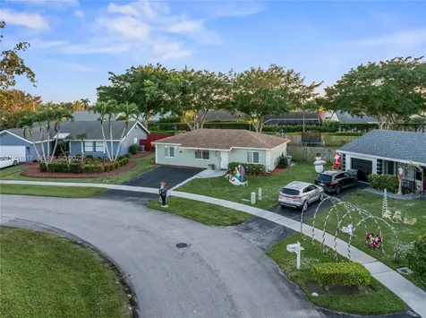 9612 Wyoming Court Boca Raton FL 33434