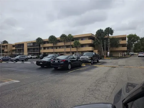 8415 SW 107th Avenue Miami FL 33173
