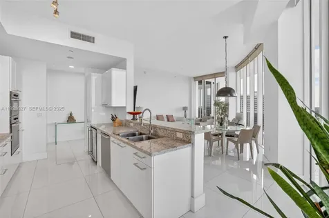 4100 Island Boulevard Aventura FL 33160