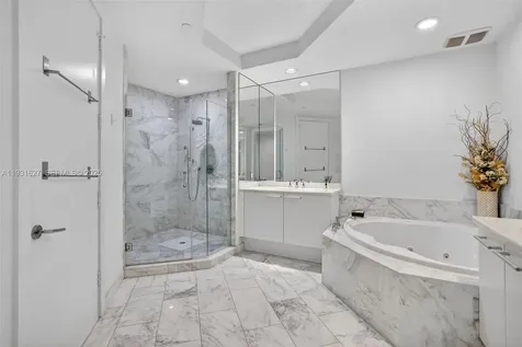 4100 Island Boulevard Aventura FL 33160