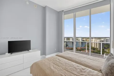 4100 Island Boulevard Aventura FL 33160