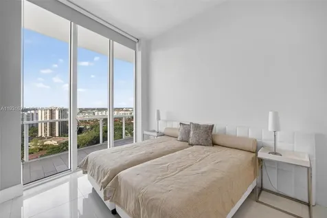 4100 Island Boulevard Aventura FL 33160