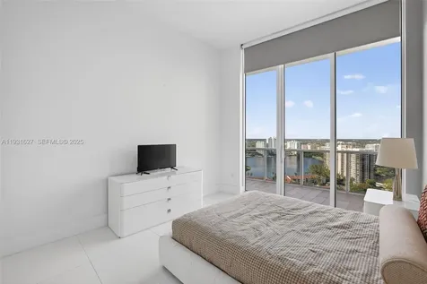 4100 Island Boulevard Aventura FL 33160