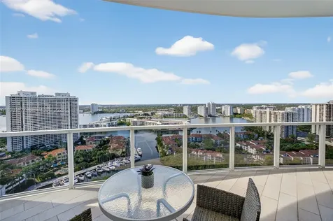4100 Island Boulevard Aventura FL 33160