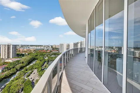 4100 Island Boulevard Aventura FL 33160