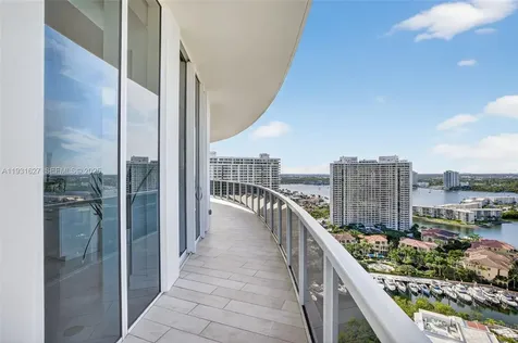 4100 Island Boulevard Aventura FL 33160
